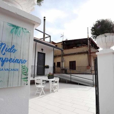 Nido Pompeiano Casa Vacanze Bagian luar foto